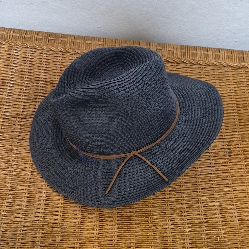 GIGI PIP Navy Blue Straw Fedora with Leather String Band Excellent Condition